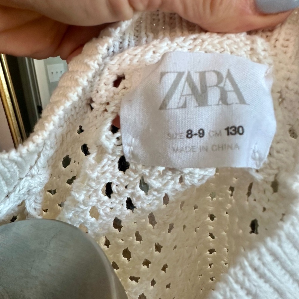 Zara Girls 3-Piece Neutral Outfit Size 8/9 Bundle Sweater Jeans Shorts - Picture 6 of 11